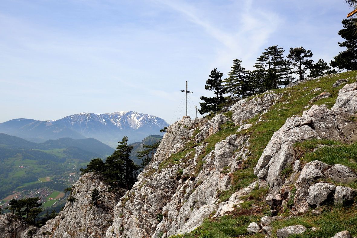 Gipfelkreuz bei der Wilhelm-Eichert Hütte