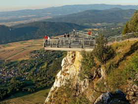 Skywalk, view of Maiersdorf, &copy; &copy;Wiener Alpen, Foto: Franz Zwickl